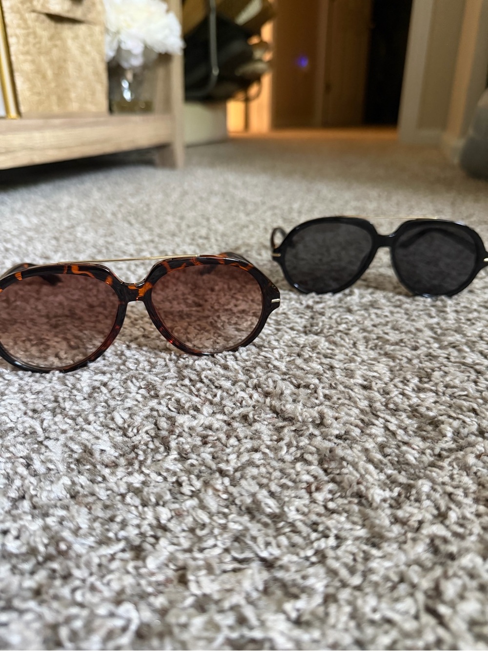 Tortoiseshell and Black Round Sunglasses Duo - Classic Look
